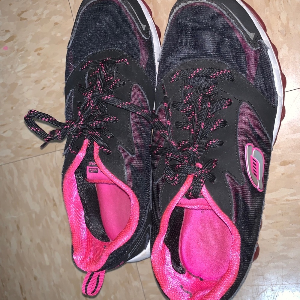 Skechers sneakers